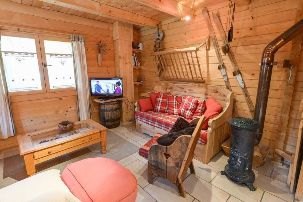 Chalet De Bassey Villa Le Bourg-dʼOisans Екстериор снимка